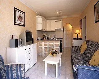 Las Adelfas Puerto del Carmen 3*,